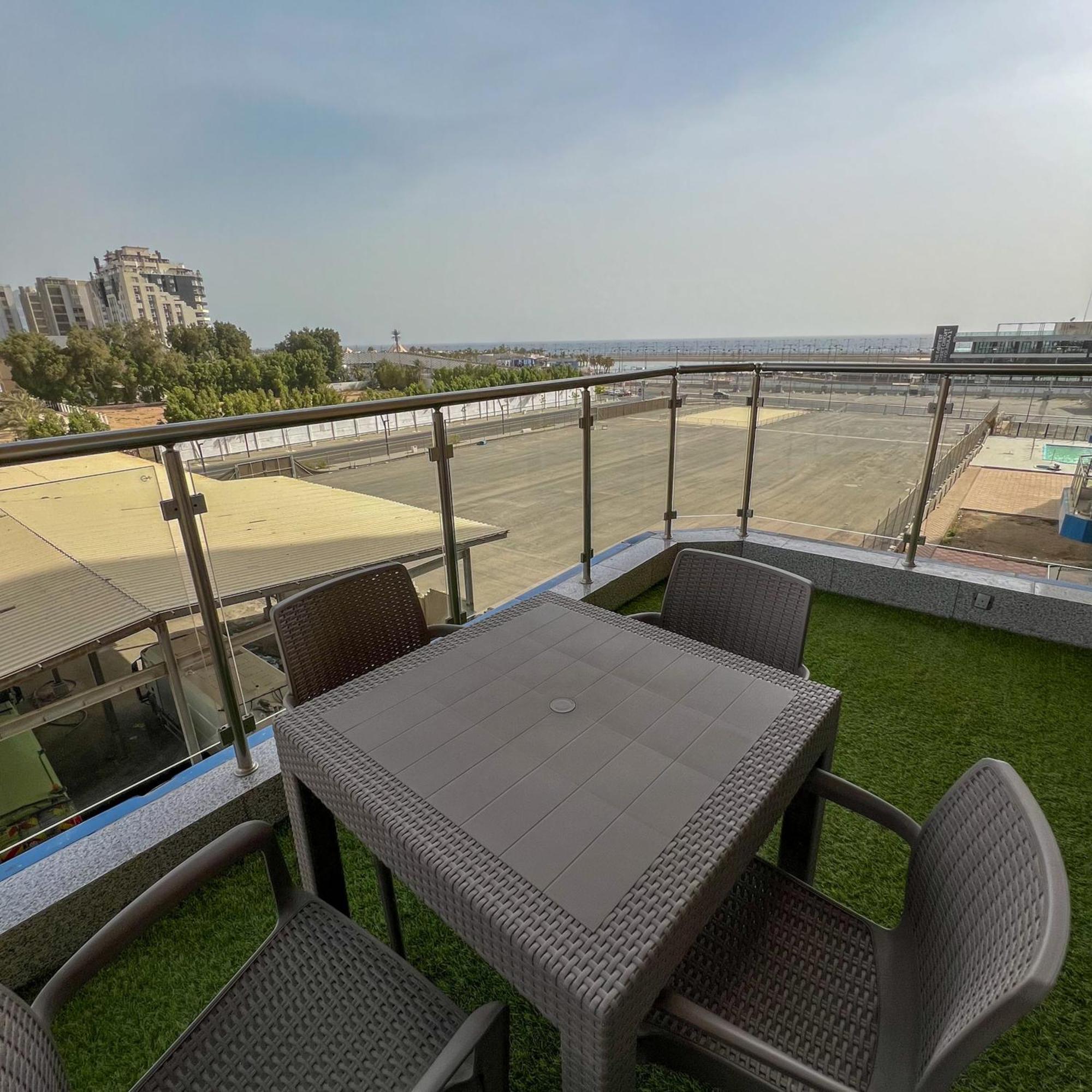 Ferienwohnung Almasarat Tower Sea View Dschidda Exterior foto