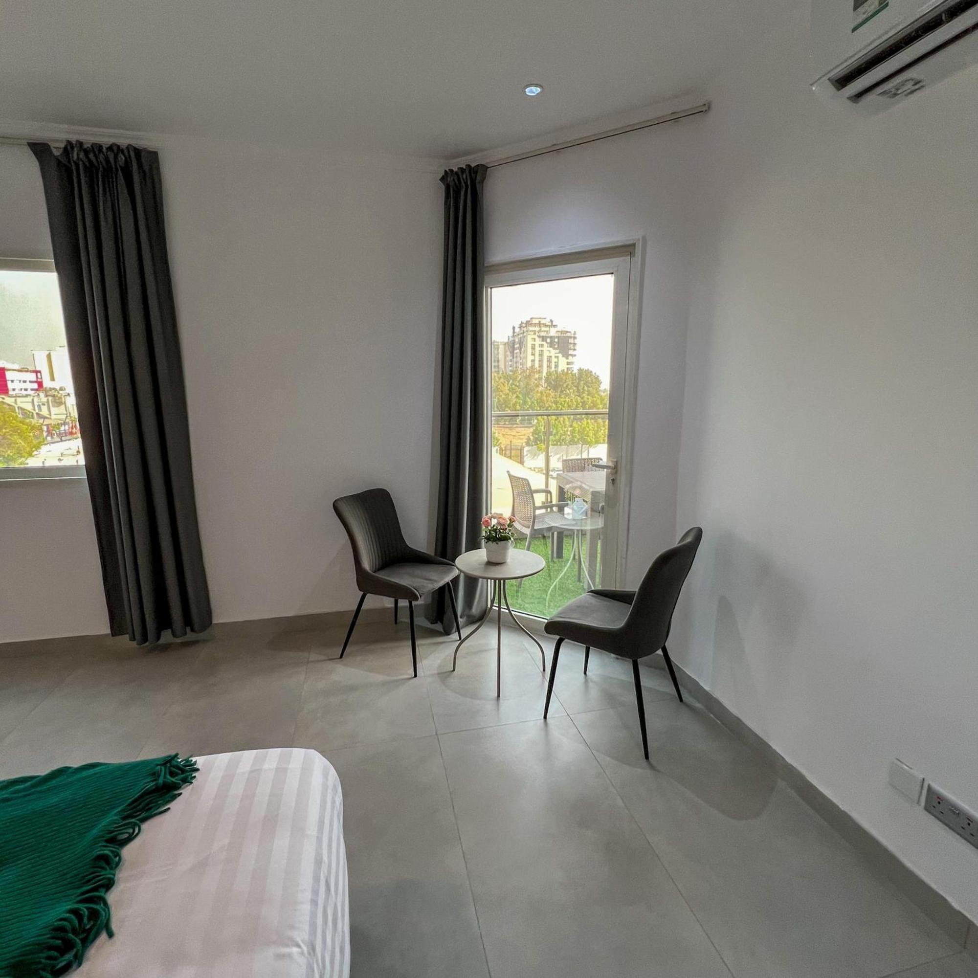Ferienwohnung Almasarat Tower Sea View Dschidda Exterior foto